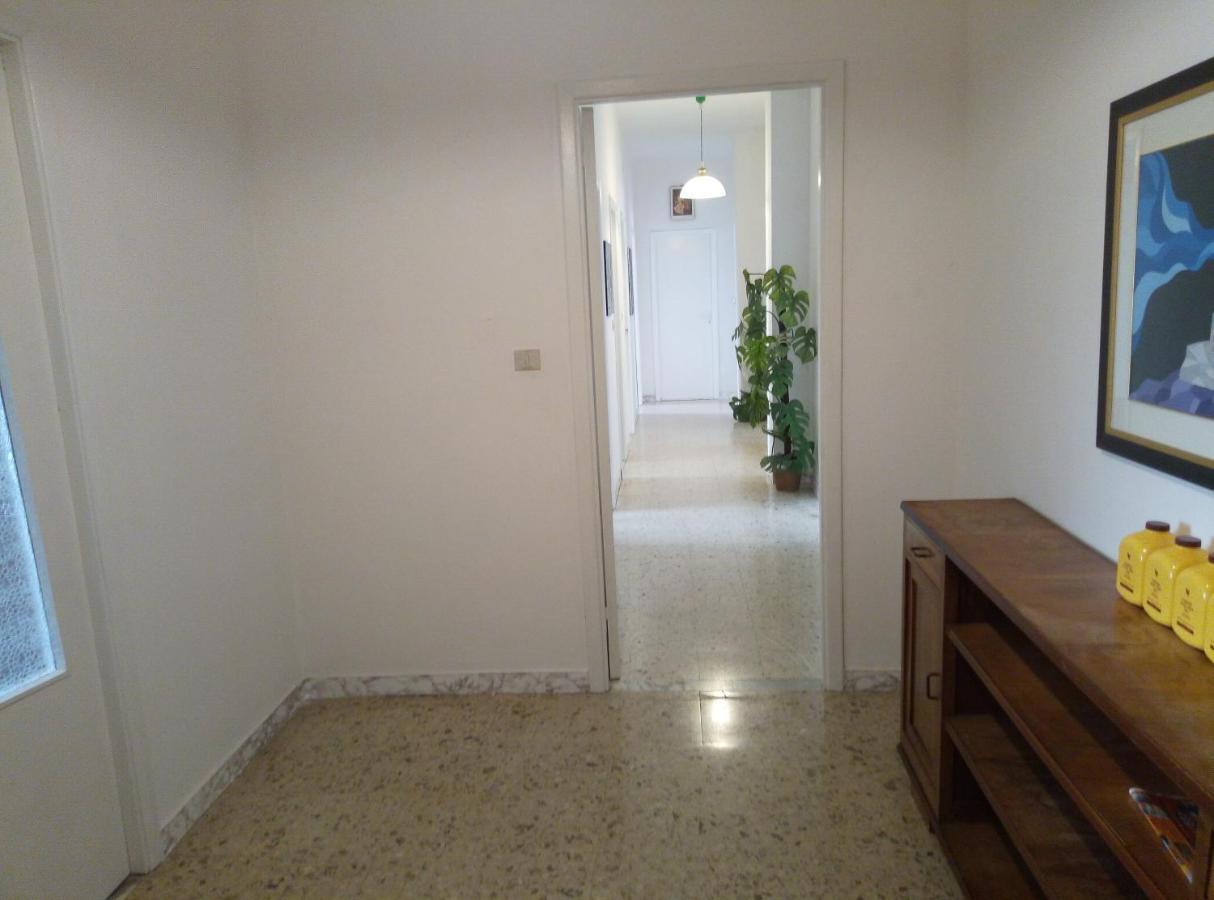 56 Euro A Notte Alojamento de Acomodação e Pequeno-almoço Cagliari