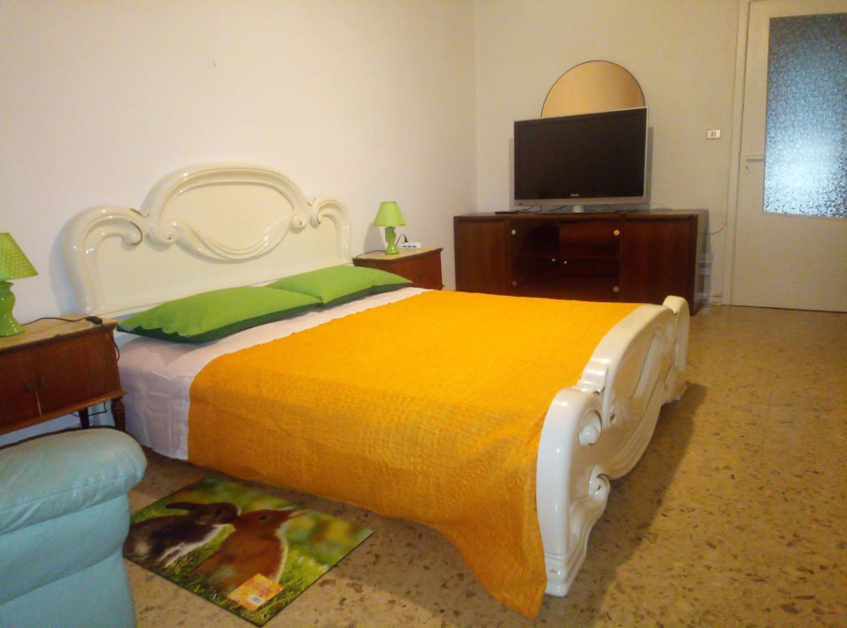 56 Euro A Notte Bed & Breakfast *