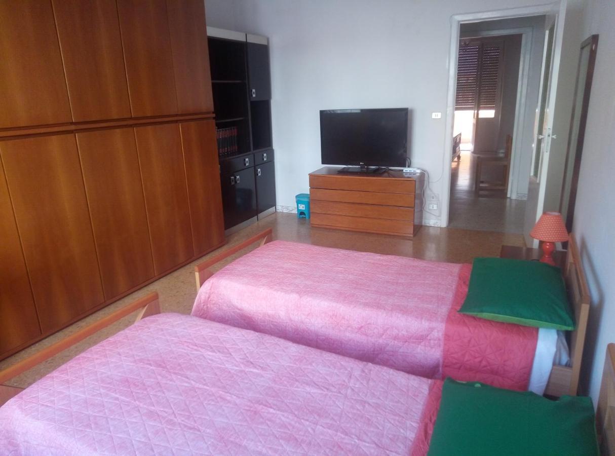 Alojamento de Acomodação e Pequeno-almoço 56 Euro A Notte